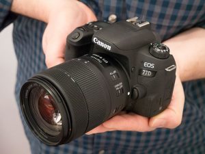 دوربین دیجیتال کانن مدل  EOS 77D